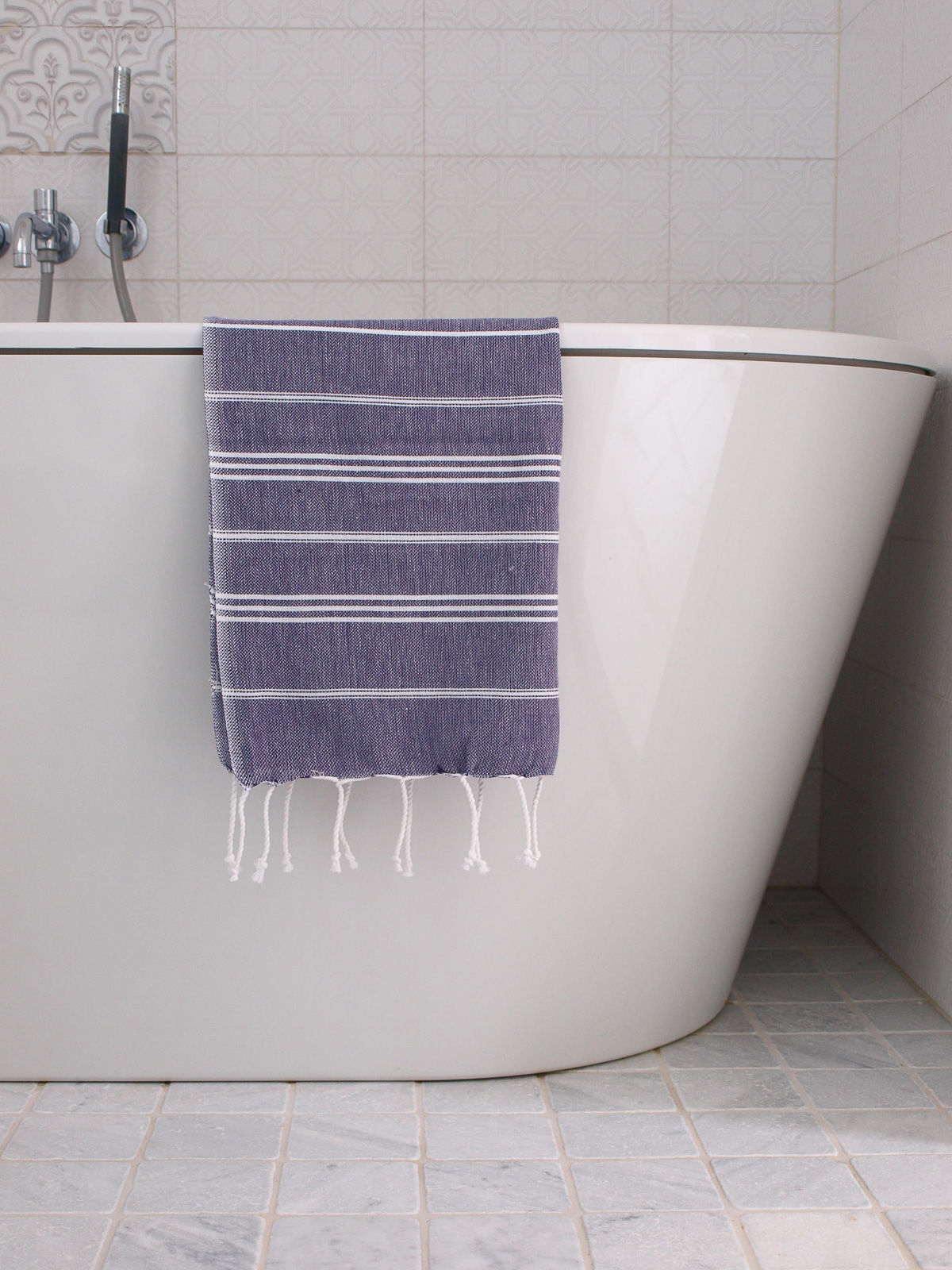 hammam towel dark purple/white